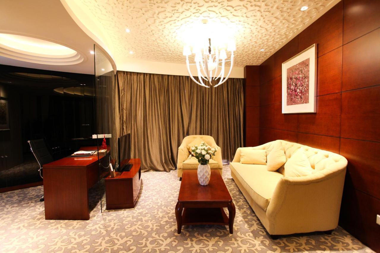 Ramada Yangzhou Baoying Ξενοδοχείο Εξωτερικό φωτογραφία